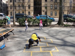 Learning how to hopscotch