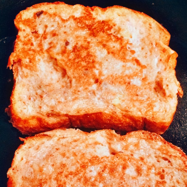 How to Make French Toast without Milk - Easy French toast recipe for when you are out of milk or cream