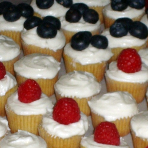 red white and blue cupcakes